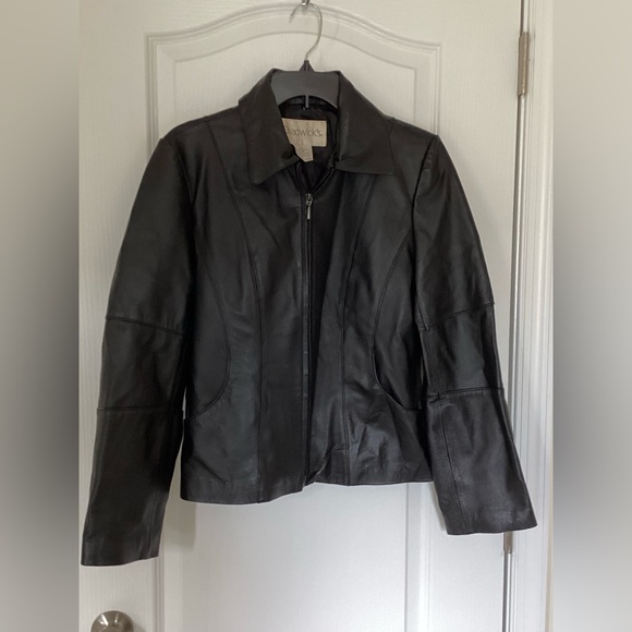 Women’s vintage Chadwick’s black leather jacket in a size small. - Picture 1 of 3